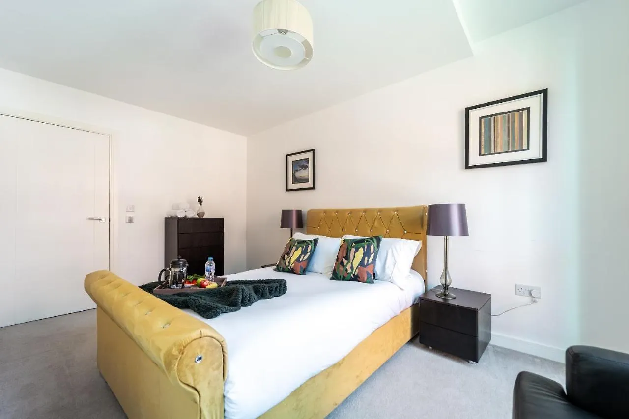 Luxury Riverview Greenwich 2Bed Apt- Sleep 6 Guests-5Min From 02 Arena- Playstation 4 Provided London